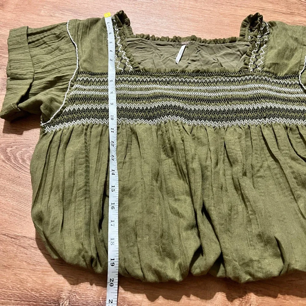 FREE PEOPLE Wandering Skies Green Top size medium bohemian prairie spring - Picture 11 of 12
